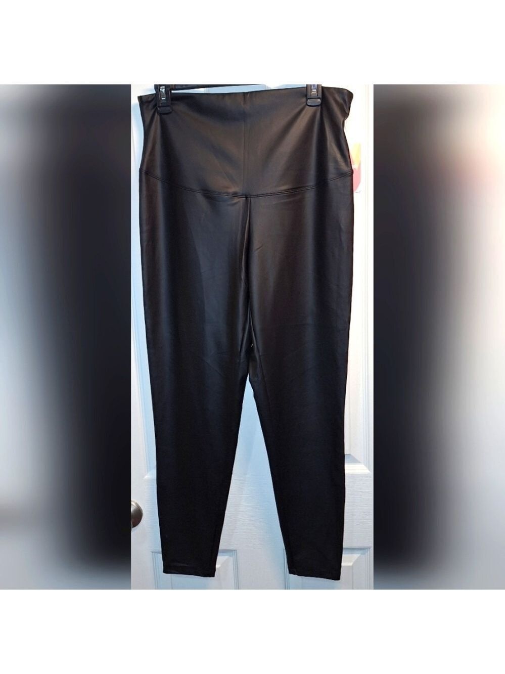 Yummie Black High-Waisted Legging Pants Women's Size 1X